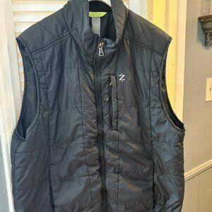 Izod Perform X light weight black down vest - Men's Large
